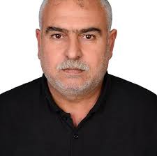 Urfa tünelleri Şantiye Şefi İnşaat mühendisi Polat Bayuk ve rahmetli  ağabeyi Saluca köyü muhtarı olan Muhittin Bayuk. Allah Rahmet eylesin.  Polat beye de uzun ömürler nasip etsin inşallah.