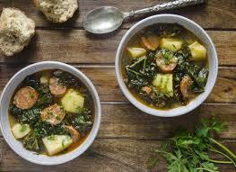 Schwarzkohl Eintopf Mit Kartoffeln Und Wurst Cooknsoul De Rezept In 2020 Schwarzkohl Rezept Eintopf Schwarzkohl