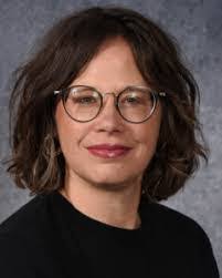 Alicia Macneil's Instagram, Twitter & Facebook