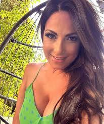 Kane Hernandez's Instagram, Twitter & Facebook