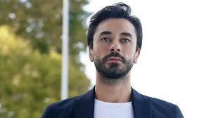 178 cm boyunda ve 65 kg haktan zavlak'ın bilinen bir sevgilisi yoktur; Yasak Elma Episode 4 9 Tv Episode 2020 Imdb