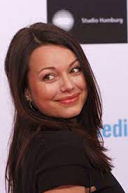 Tray — fliegen (2015) 03:33. Cosma Shiva Hagen Wikipedia