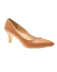Cuir caprin camel d'origine portugal. Chaussure Femme Style Shoes Escarpin Camel