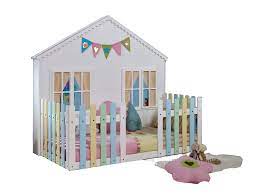 Das hausbett ist für jedes kind ein wahrer traum, der einfach in erfüllung gehen kann. Ein Hausbett Fur Kinder Mobel Zeit