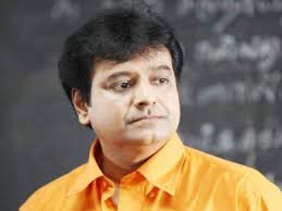 Vivek started his career as an. Comedian Vivek Slammed For His Controversial Comments On Sivaji Ganesan Starrer Irumbu Thirai Tamil Movie News Times Of India