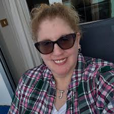 Julie Marty-Pearson, PsyD Podcaster • Speaker • Coach