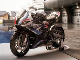 An icon among superbikes has been redeveloped. Bmw M1000rr Price Bmw Launches M1000 Rr In India The Premium Performance Motorcycle Costs Rs 42 Lakh Onwards The Economic Times