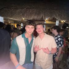 IT'S PHI FRIDAY! Today's Phi Friday is the curly haired kid Drew Eckert (  @drew.eckert_ ).Drew is part of our Fall '24 class and it has been a  pleasure to call him