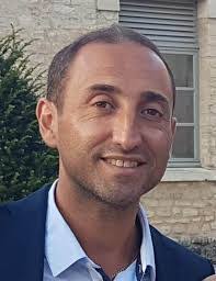 Daniel Cesari's Instagram, Twitter & Facebook