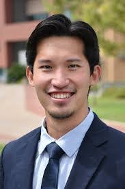 Lee Eason's Instagram, Twitter & Facebook