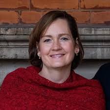 Carolyn Leggett's Instagram, Twitter & Facebook