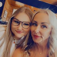 Shayde and Emily Hearts 4/2