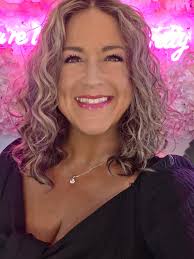 Let the Bachelorette party begin! The bride, my gorgeous niece @teamerkl is  the bride of honor tonight! The beauty in the jean jacket is my sister  @stephaniedancik and the next picture is