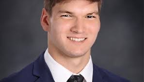 Sam Gearhart's Instagram, Twitter & Facebook