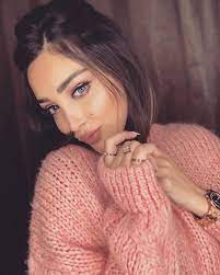 فجع الموت، اليوم الجمعة، المغربية بسمة بوسيل، زوجة المطرب المصري تامر حسني. ØµÙˆØ± ÙˆÙÙŠØ¯ÙŠÙˆ Ø¨Ø³Ù…Ø© Ø¨ÙˆØ³ÙŠÙ„ ØªÙ‚Ø±Ø± Ø¥Ø¨Ø¹Ø§Ø¯ ÙƒÙ„ Ù‡Ø¤Ù„Ø§Ø¡ Ø§Ù„Ø£Ø´Ø®Ø§Øµ Ù…Ù† Ø­ÙŠØ§ØªÙ‡Ø§ ÙÙŠ 2020 Ø³ÙŠØ¯ØªÙŠ