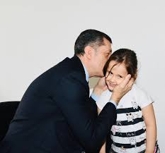 Ziya selçuk hakkında merak edilenler, hangi okul ziya selçuk'un cevabı, yayınlanmış ziya selçuk… ziya selçuk'un kızı, oğlu ve eşi kim? Ziya Selcuk Nereli Esi Rana Selcuk Kimdir Cocuklari