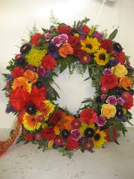 Pin By Connie Garris On Floral Designs Funeral Flower Arrangements Sympathy Flowers Sympathy Floral