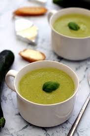 Veloute De Courgettes A La Vache Qui Rit Amandine Cooking Veloute Courgette Recettes De Cuisine Courgette Vache Qui Rit