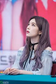 Orang ganteng sintesa ini berasal dari kota yang terkenal dengan rebon udang, batik, dan empal gentongnya yakni cirebon. Imgur Com Red Velvet Irene Red Velvet Irene Red