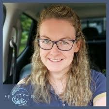 Annie Latimer's Instagram, Twitter & Facebook