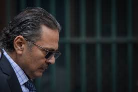 Romero resiste los embates de Palacio para mantener el control de un área clave de Pemex