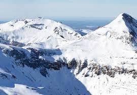 Voler comme icare la station de moyenne montagne vous invite à prendre de la hauteur grâce au fantasticable, une tyrolienne géante longue de 1 600 mètres. Ski Dans Le Massif Central Liste Des Stations De Ski Et Descriptifs