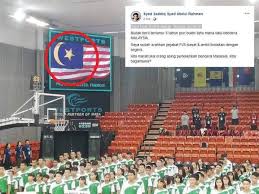 Bendera negara malaysia mengandungi 14 jalur merah dan putih (melintang) yang sama lebar bermula dengan bintang pecah 14 itu tanda perpaduan 13 buah negeri dan kerajaan persekutuan. Budak 5 Tahun Pun Tahu Mana Satu Bendera Malaysia
