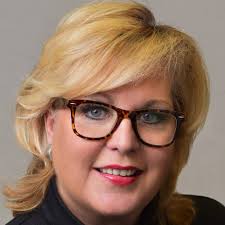 Can someone recommend a pool light repair service?