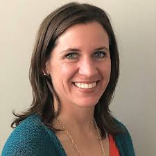 Kim Faulk's Instagram, Twitter & Facebook