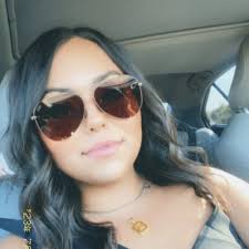 bianca (@bionicbeee)