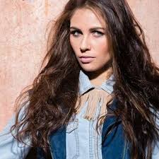 Dóris Konrad (@DLKDORIS)