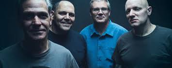 DESCENDENTS: Milo Aukerman sofre ataque cardíaco, banda cancela concertos  na Europa • LOUD!