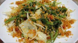 Lontong is an indonesian dish made of compressed rice cake in the form of a cylinder wrapped inside a banana leaf, commonly found in indonesia, malaysia and singapore.rice is rolled inside a banana leaf and boiled, then cut into small cakes as a staple food replacement of steamed rice. Resep Sayur Urap Youtube