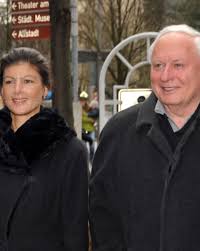 She has been married to oskar lafontaine since december 22, 2014. Sahra Wagenknecht Starportrat News Bilder Gala De
