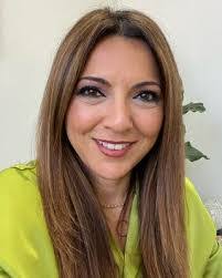 Rhonda Hauser's Instagram, Twitter & Facebook