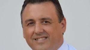 El concejal que mandó a fregar a la alcaldesa Colau abandona el PP