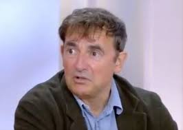 Mais pour albert dupontel, cette scène n'est pas si banale. Albert Dupontel Tacle Emmanuel Macron Dans C A Vous Video