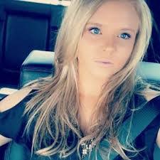 Melissa Lundquist's Instagram, Twitter & Facebook