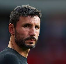 Log in of maak een account aan en mis niks meer van de sterren. Fc Bayern Mark Van Bommel Ribery War Anfangs Eine Katastrophe Welt