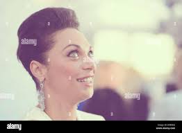 Unter 21 hi-res stock photography and images