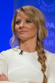 Kaitlin Doubleday HD phone wallpaper