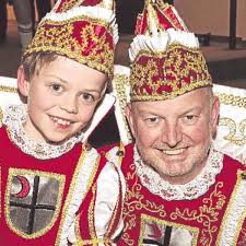 Ein erstes engagement führte kaufmann an das saarländische staatstheater in saarbrücken, wo er von 1994 bis 1996 tätig war. Christoph Iii Und Jonas I Regieren Attendorn