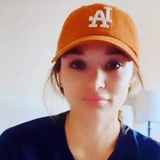 Hunter King and her sisters Joey King Kelli King I love Hunter King very  much indeed