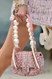 39 Lust Worthy Bags From Chanel S Beach Themed Spring 2019 Show