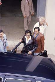 Elvis Presley And Father Vernon Circa 1970s Elvis Presley Elvis Elvis Presley Photos