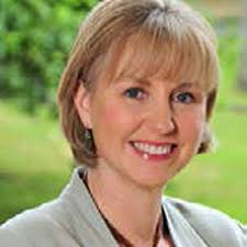 Sue Knox (@veryverysue)