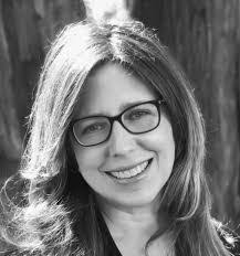 Jennifer Lemberg's Instagram, Twitter & Facebook