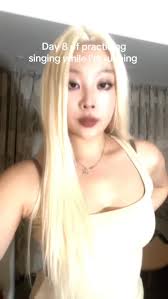 I have a confession to make. I have a dream. And it's that ppl will turn up  to our tour and do the KDDO dance. Why? Cos i wanna email it to