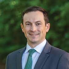 Stephen Cain's Instagram, Twitter & Facebook