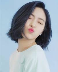 20 Cewek Korea Cantik Itzy Hair Color Streaks Short Hair Styles